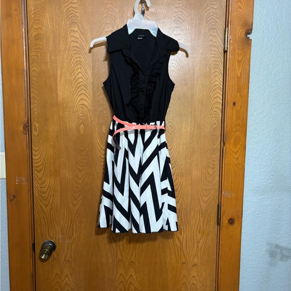 Rue21 Black and White Chevron Dress with Coral Belt - Picture 1 of 2